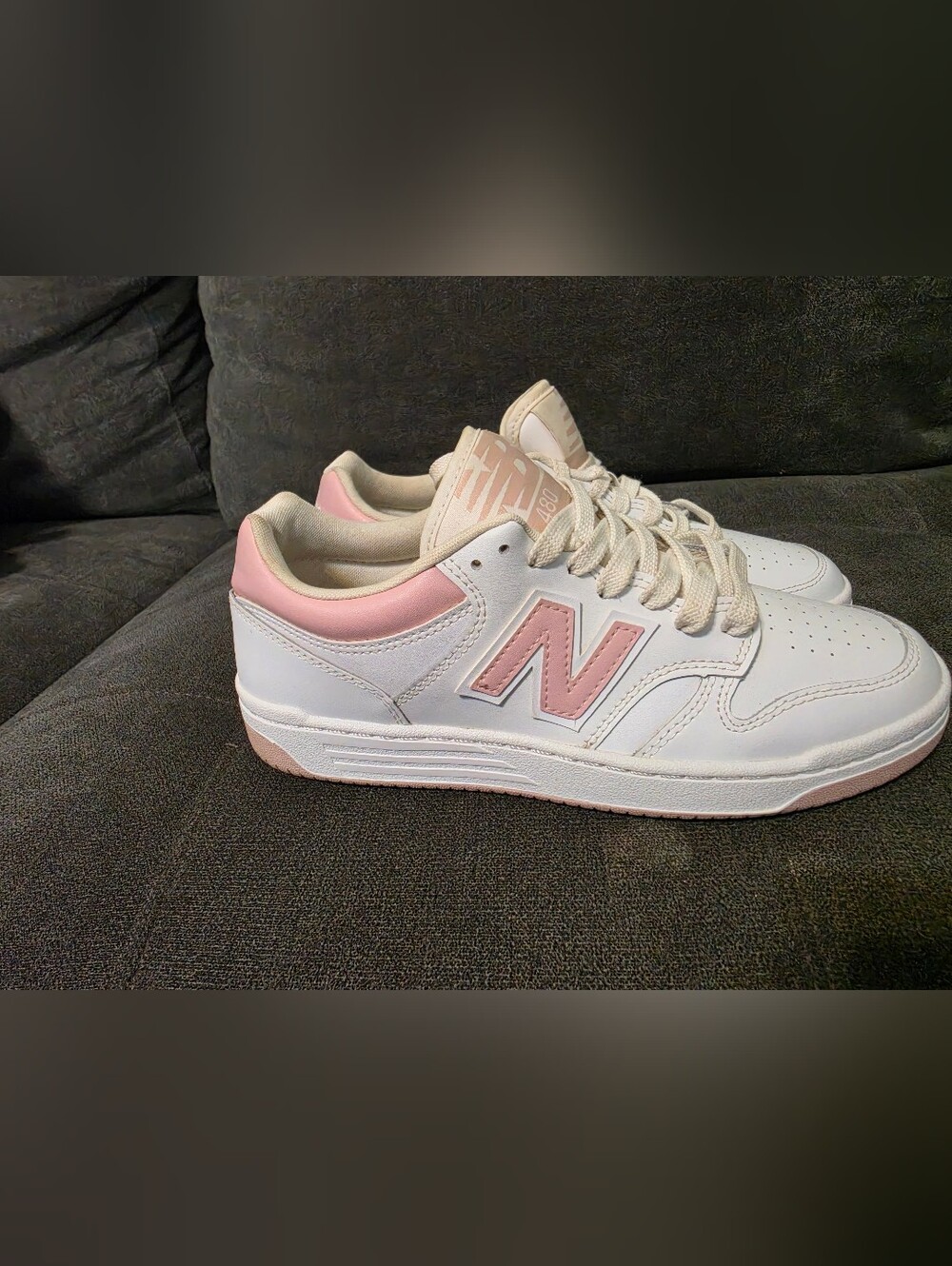 New Balance 480 Women’s White and Light Pink Leather Sneakers